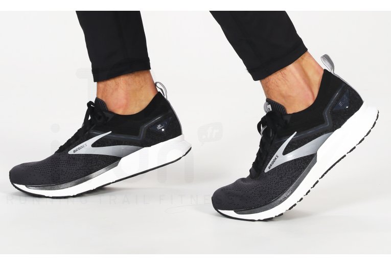 Brooks Ricochet 3 M 