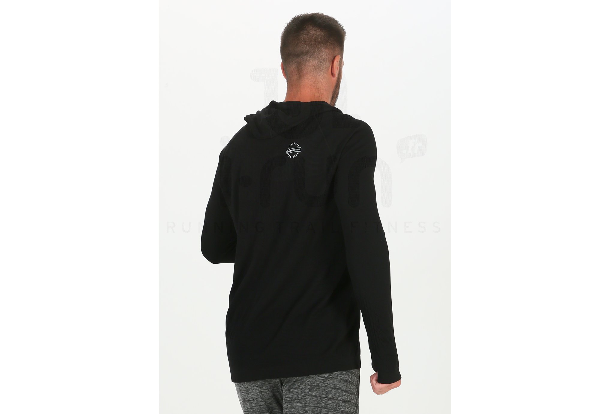 Compressport camiseta manga larga 3D Thermo Seamless Hoodie Black Edition 2020