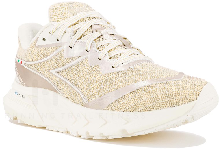 Diadora Mythos Blushield Volo 2 Gold W