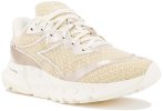 Diadora Mythos Blushield Volo 2 Gold W