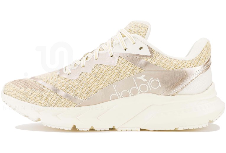 Diadora Mythos Blushield Volo 2 Gold W
