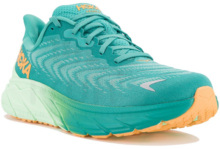 Hoka One One Arahi 6