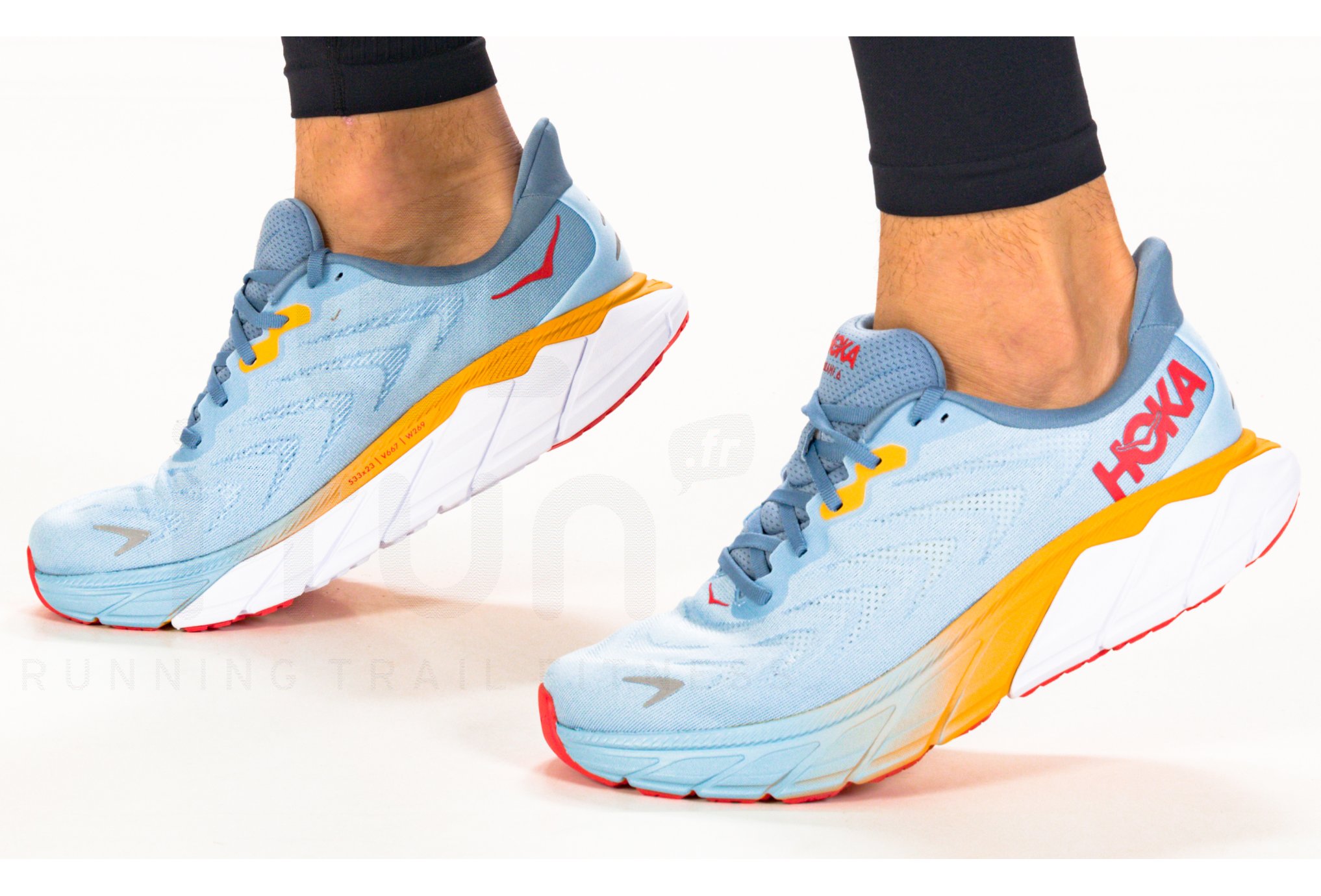 Hoka One One Arahi 6 M