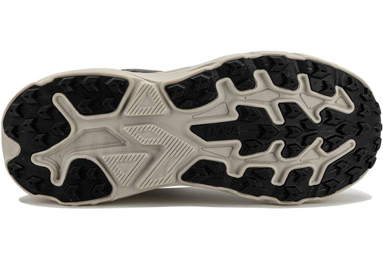 Hoka One One Challenger 8