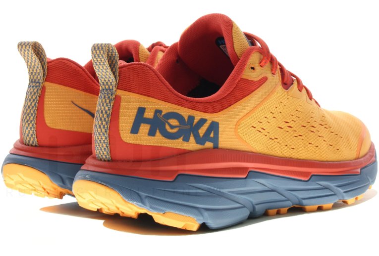 Hoka One One Challenger ATR 6