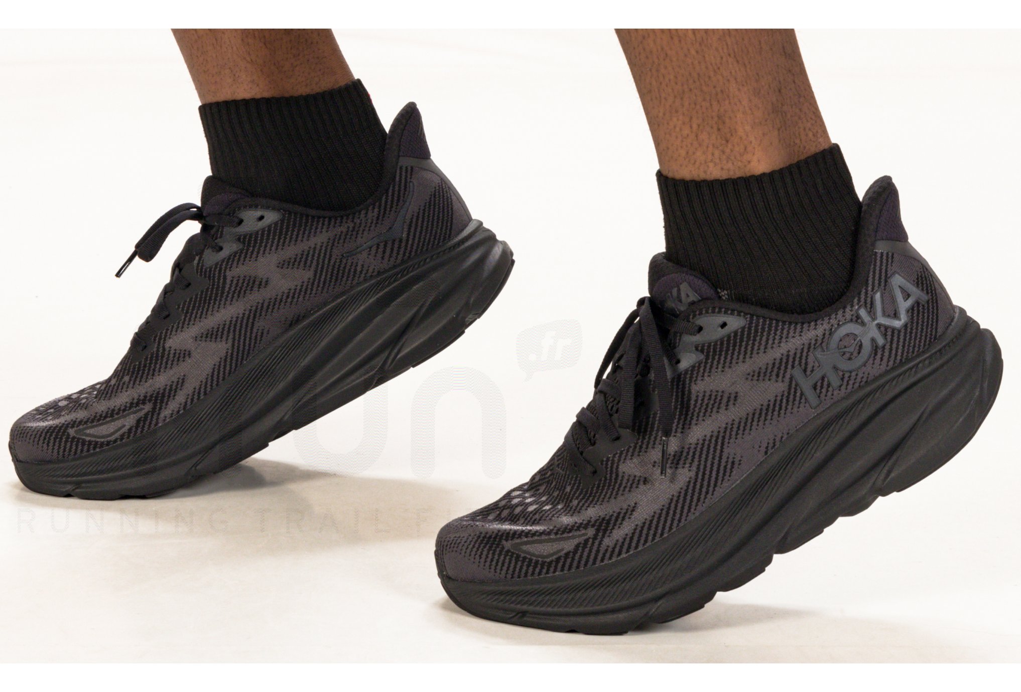 Hoka One One clifton 9