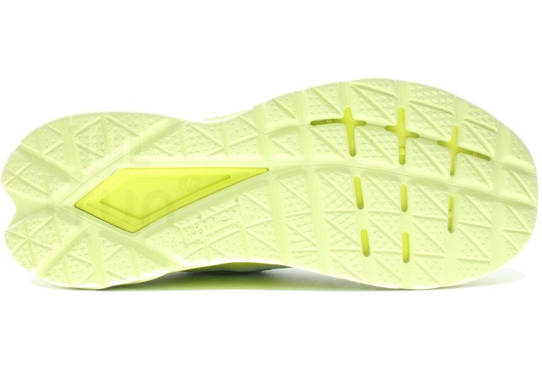 Hoka One One Mach 4