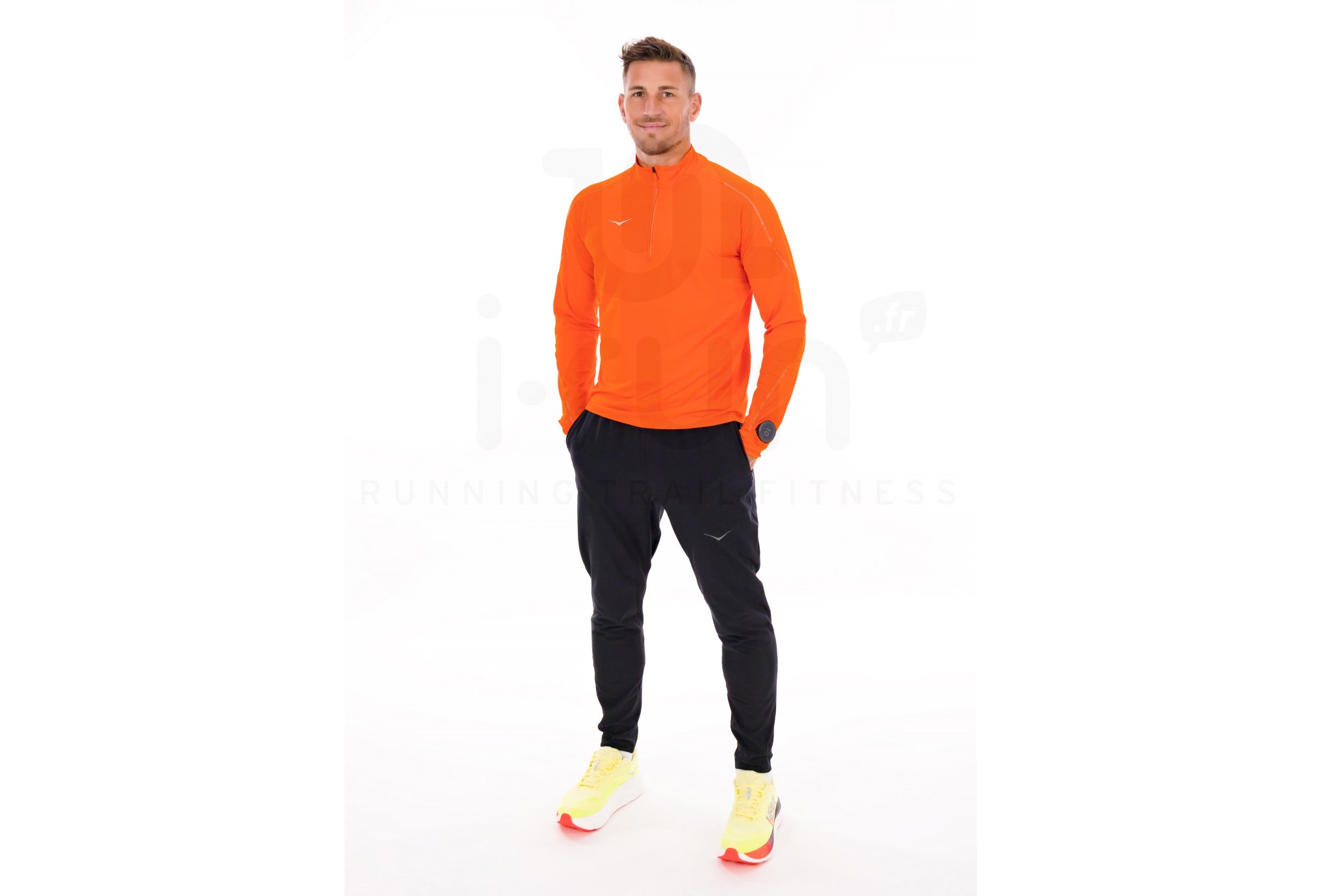 Hoka One One Novafly M