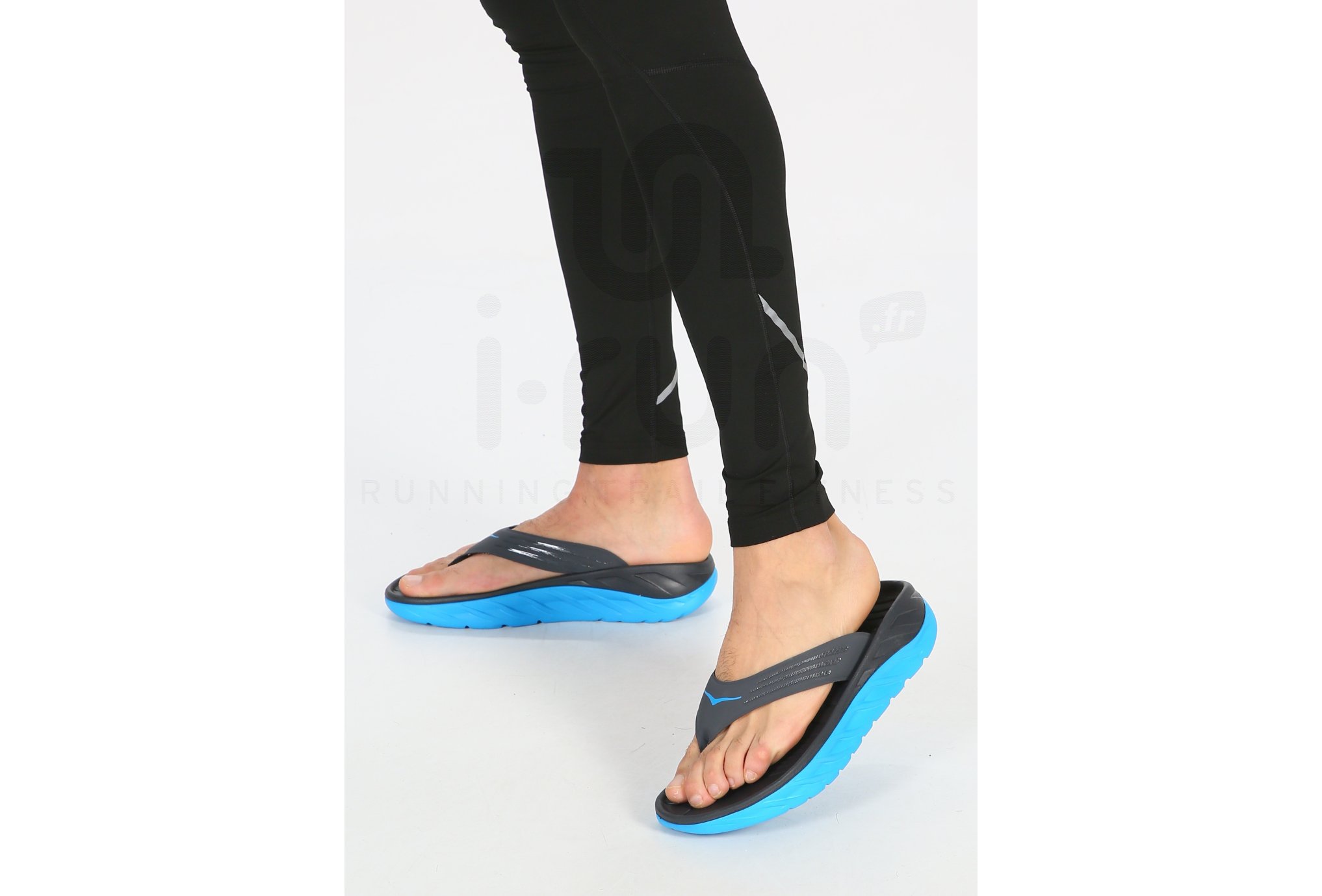 Hoka One One Chanclas de recuperaci�n Ora Recovery Flip 2