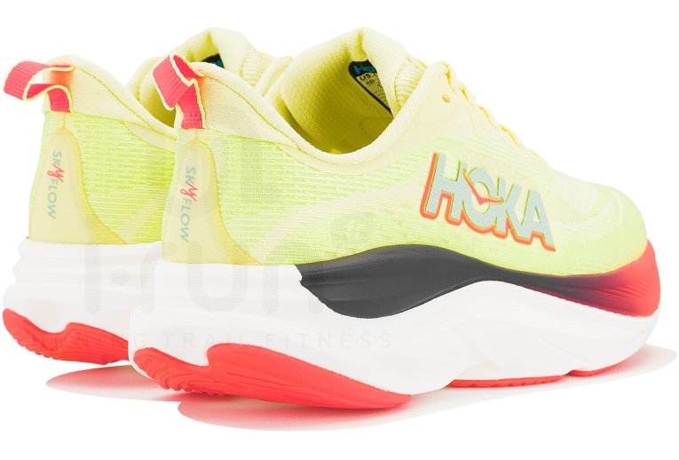 Hoka One One Skyflow 