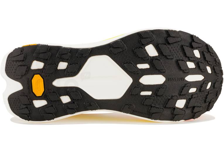 Hoka One One Tecton X 4 