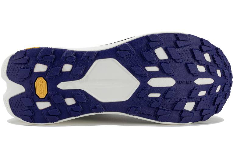 Hoka One One Tecton X 4