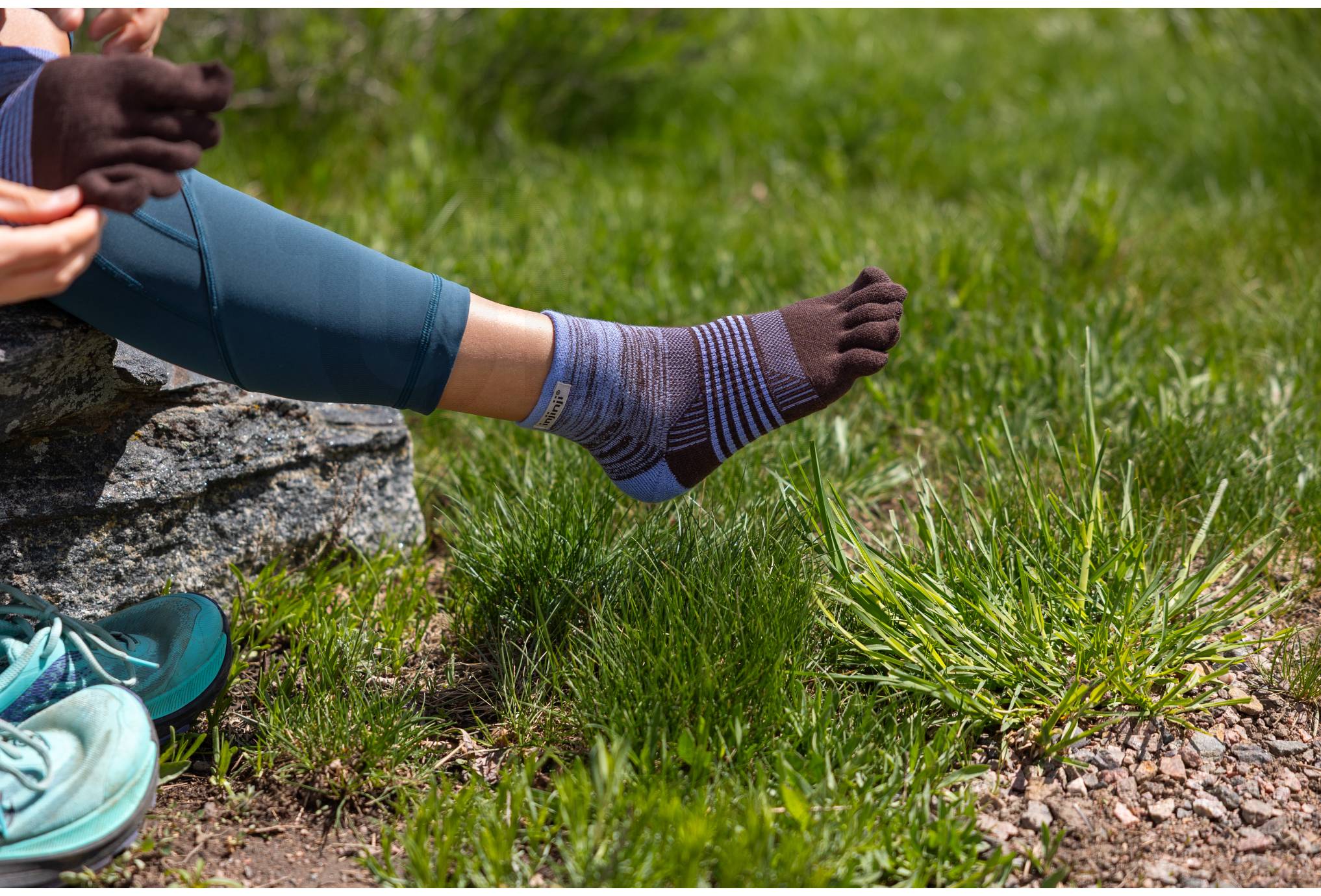 Injinji Trail Midweight Mini-Crew Coolmax
