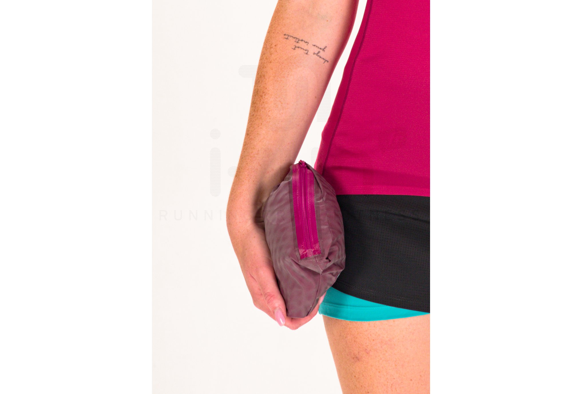 Inov-8 chaqueta Stormshell