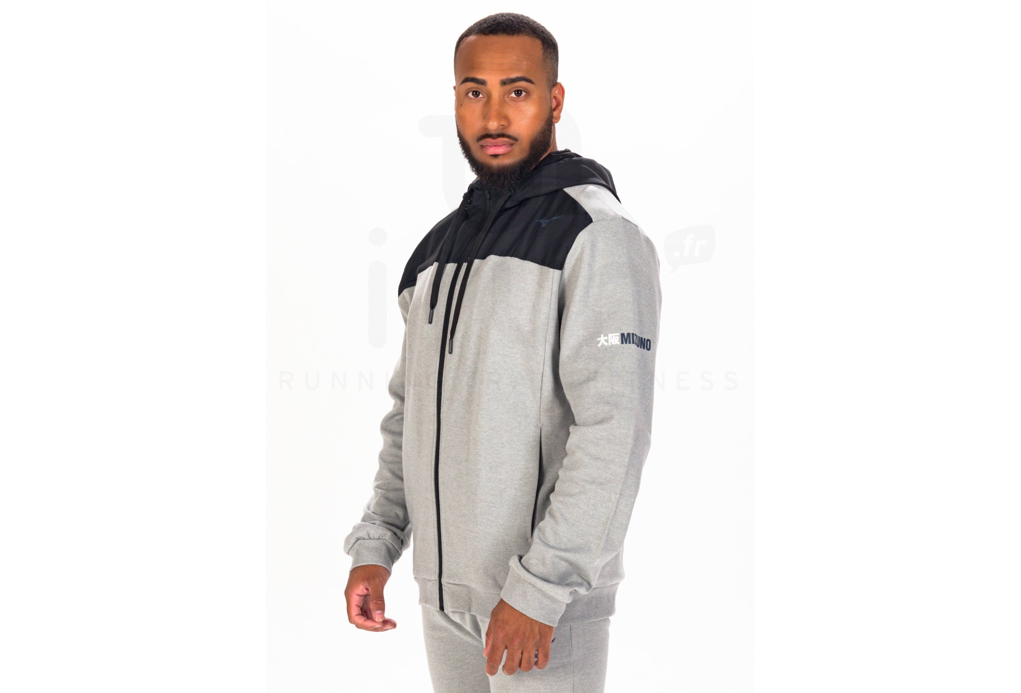 Mizuno Athletic M