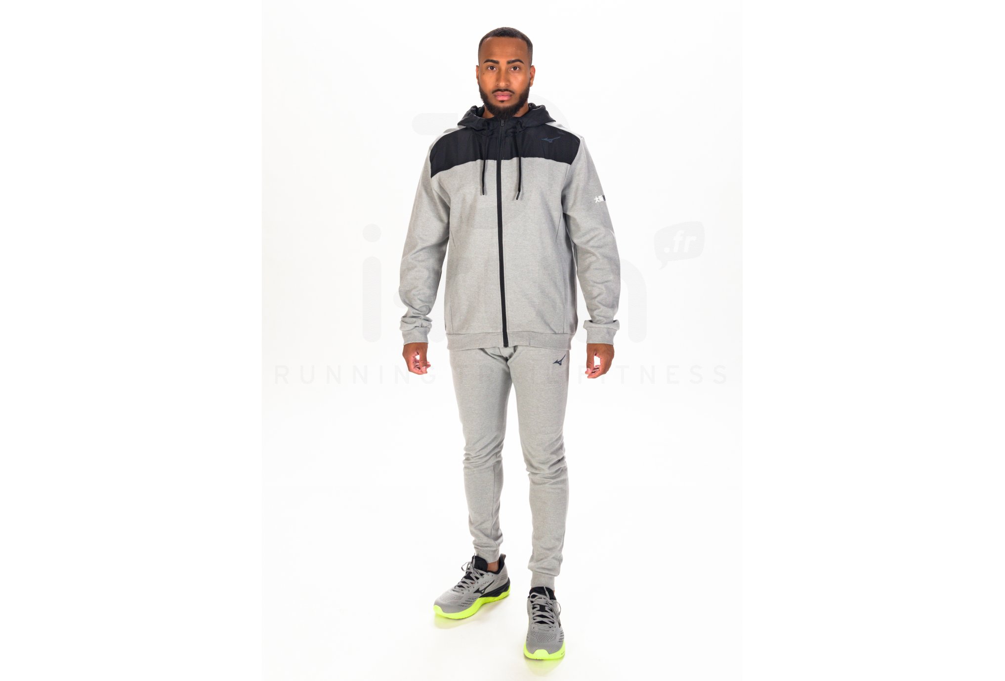 Mizuno Athletic M
