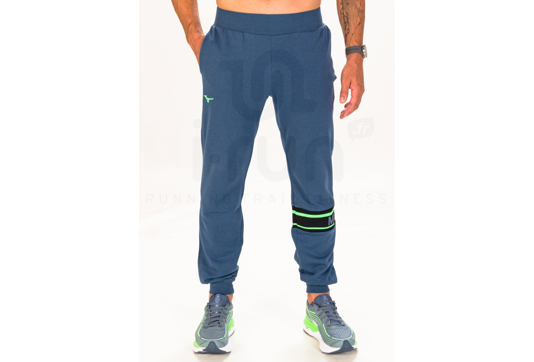 Mizuno Athletics M