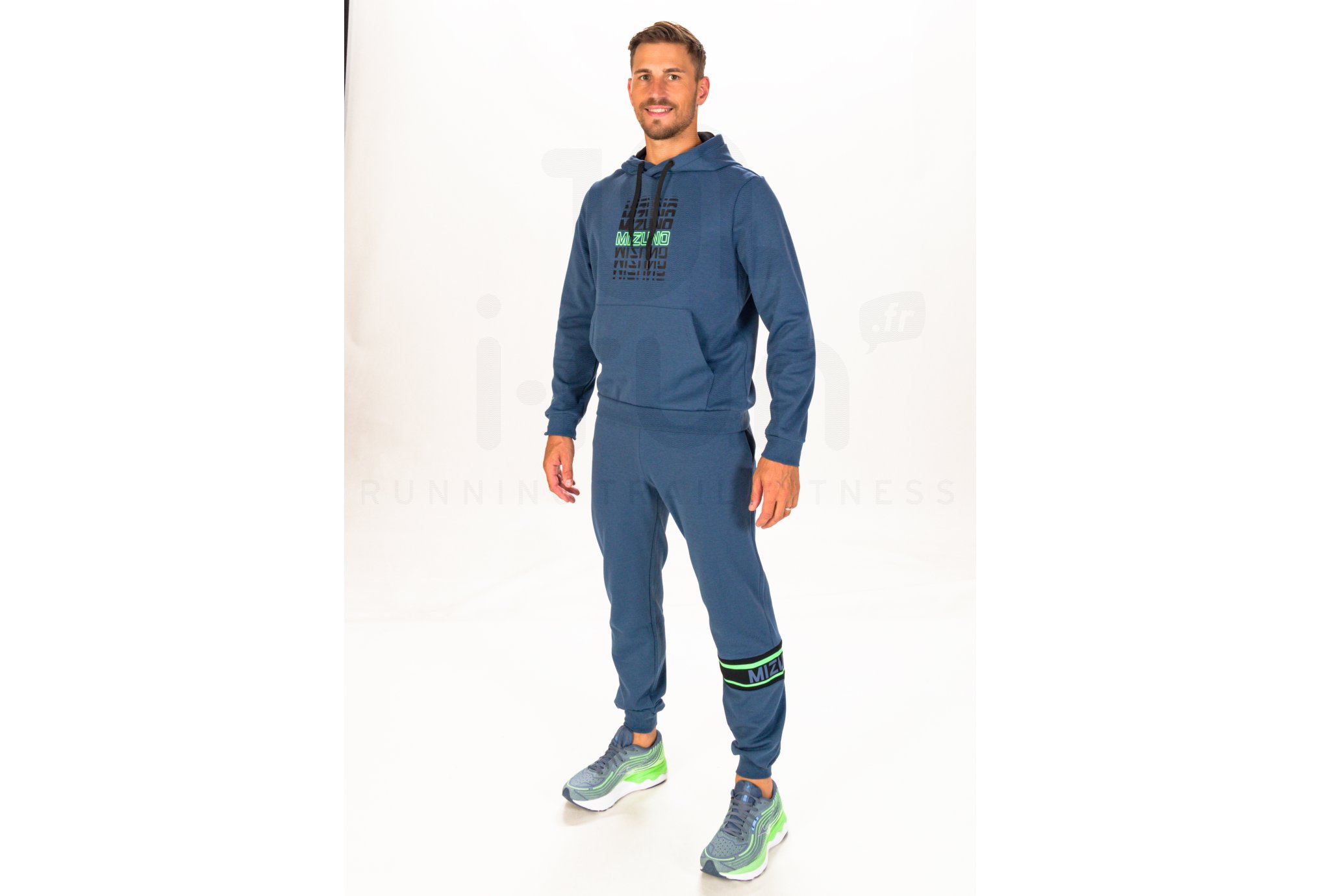 Mizuno Athletics M