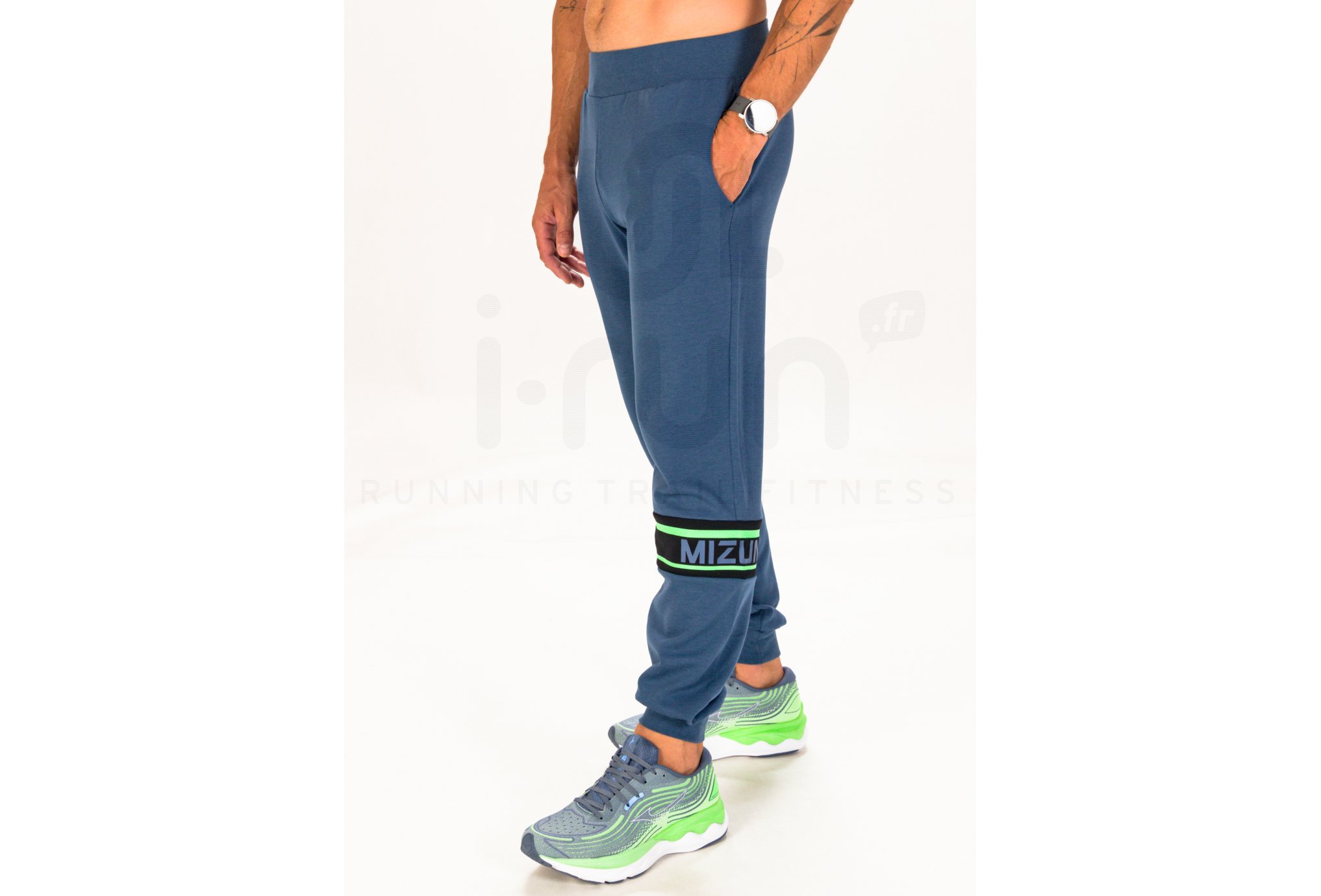 Mizuno Athletics M