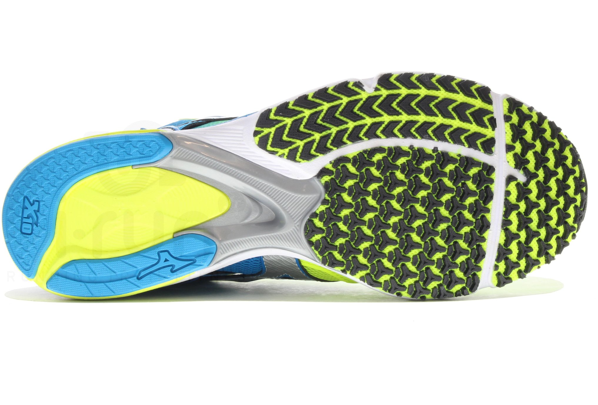 Mizuno Wave Emperor 3