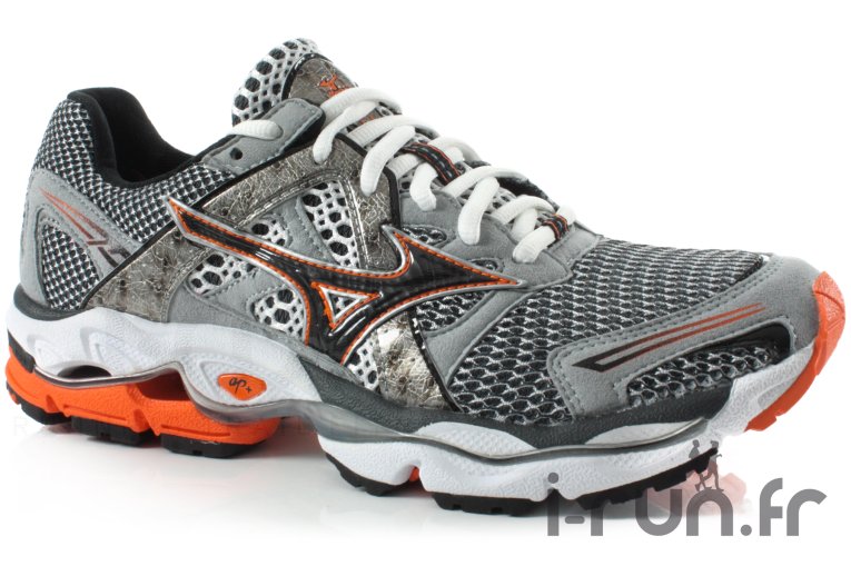 Mizuno Wave Enigma M 