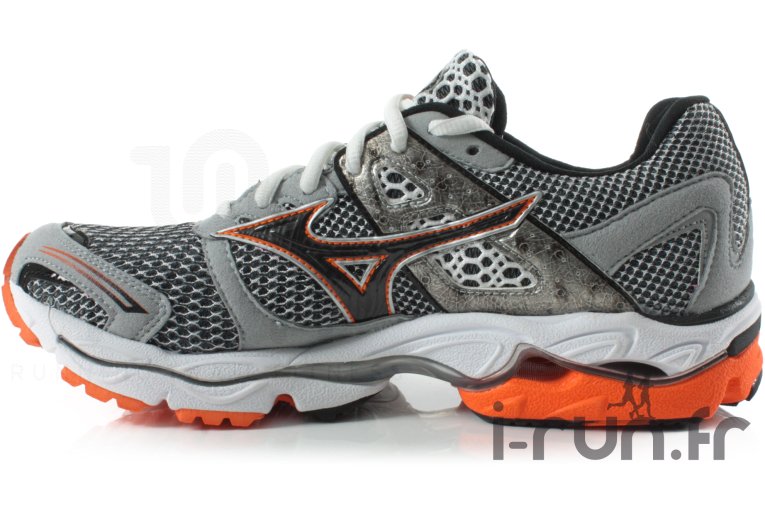 Mizuno Wave Enigma M 