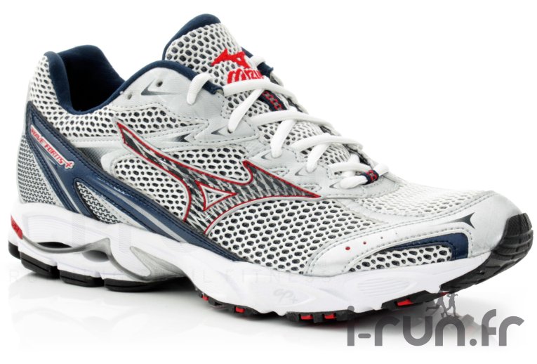 Mizuno Wave Fortis 4 