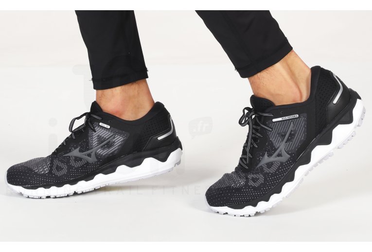 Mizuno Wave Horizon 5 M 