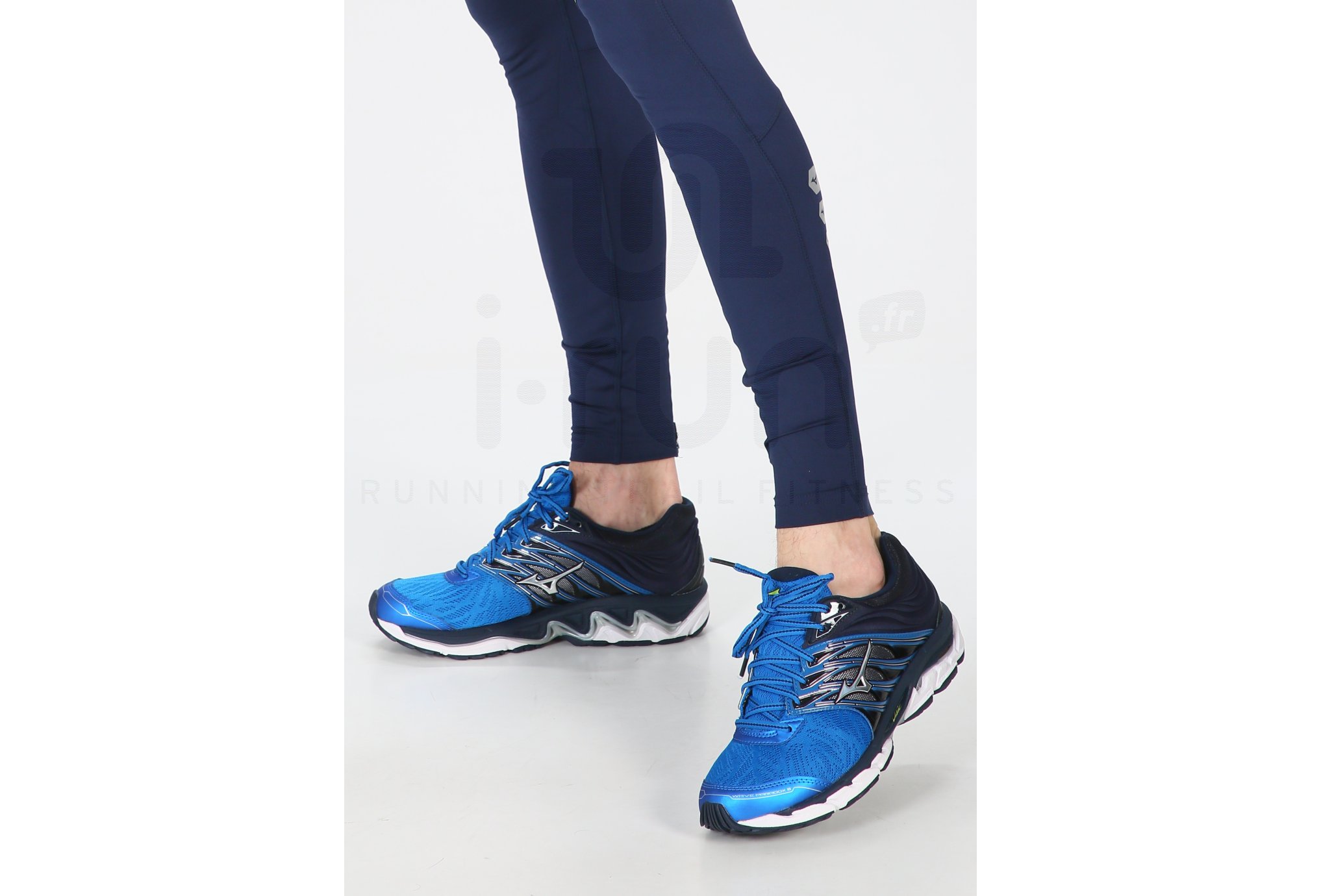 Mizuno Wave Paradox 5