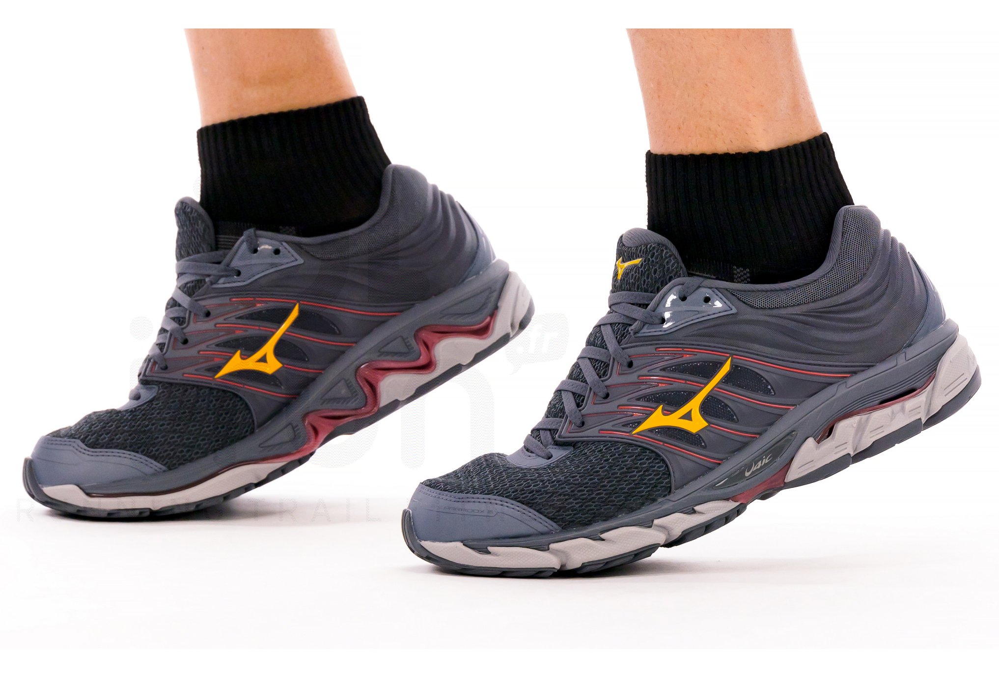 Mizuno Wave Paradox 5 M