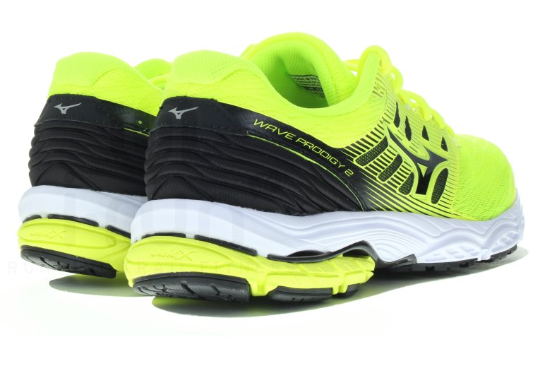 Mizuno Wave Prodigy 2