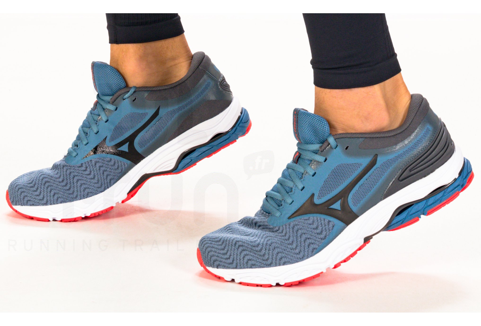 Mizuno Wave Prodigy 4 M