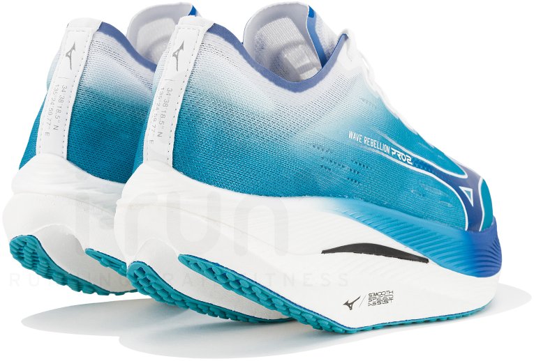 Mizuno Wave Rebellion Pro 2