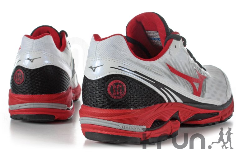 Mizuno Wave Rider 16 M 