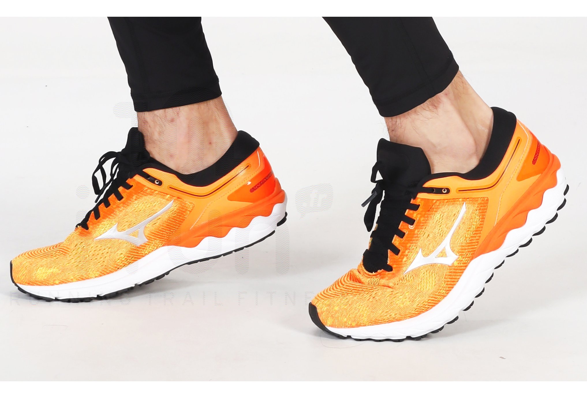 Mizuno Wave Skyrise Herren