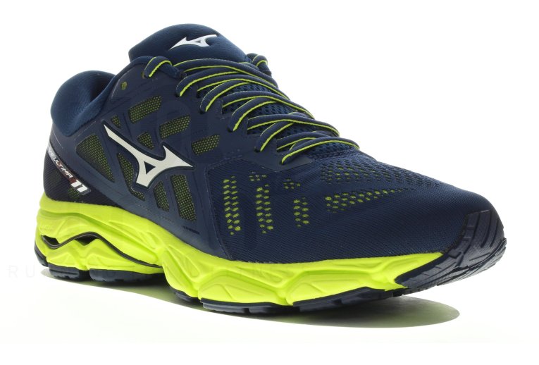 Mizuno Wave Ultima 11