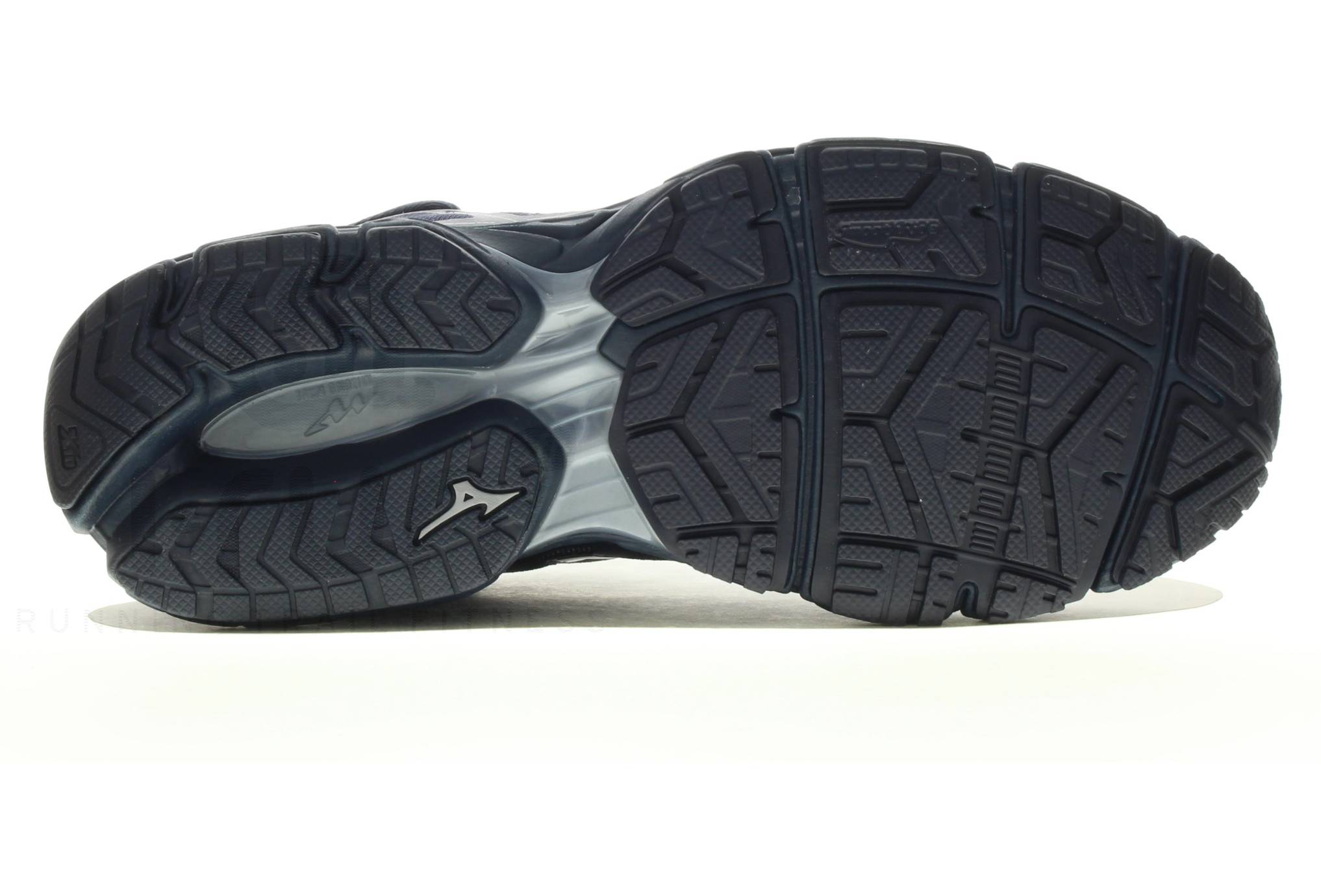 Mizuno Wave Ultima 11