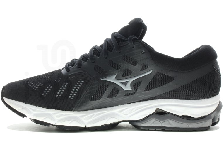 Mizuno Wave Ultima 12