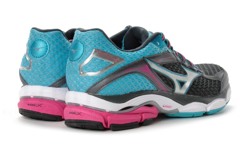Mizuno Wave Ultima 7