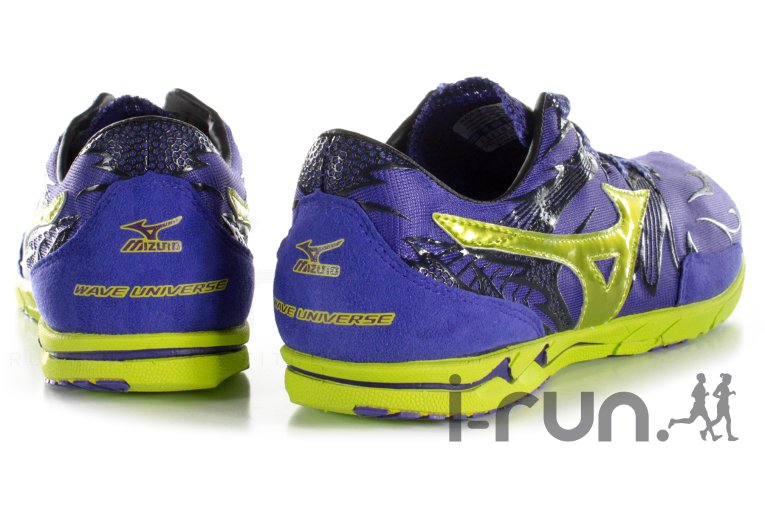 Mizuno Wave Universe 4 M 