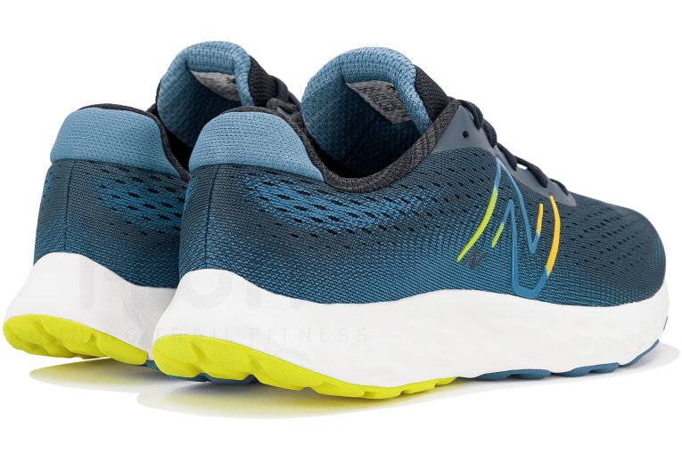 New Balance 520 V8 M
