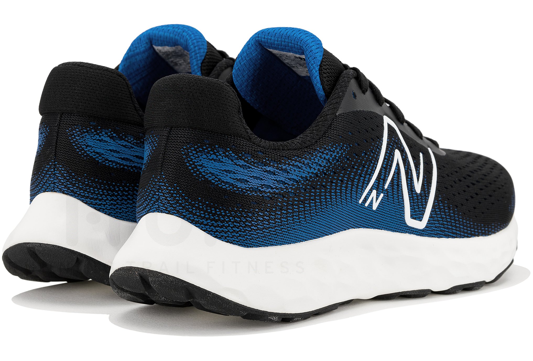New Balance 520 V8 M 