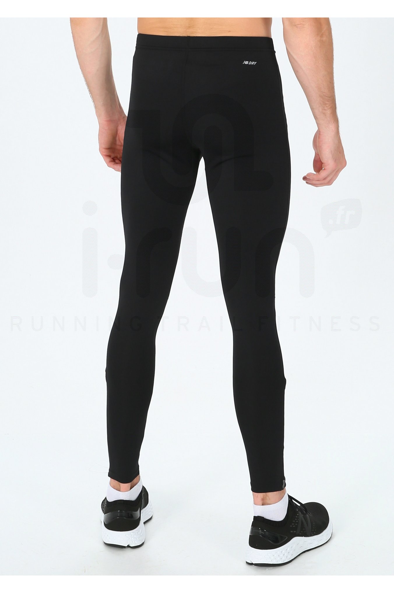 New Balance Accelerate M 