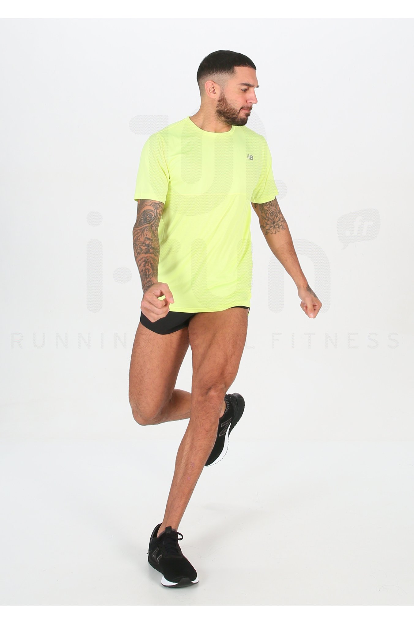 New Balance Accelerate M 