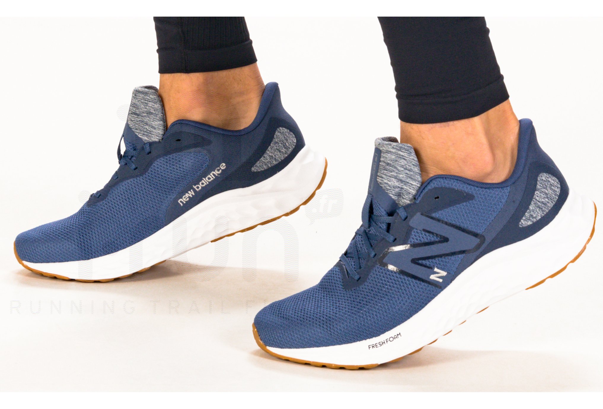New Balance Arishi V4 M