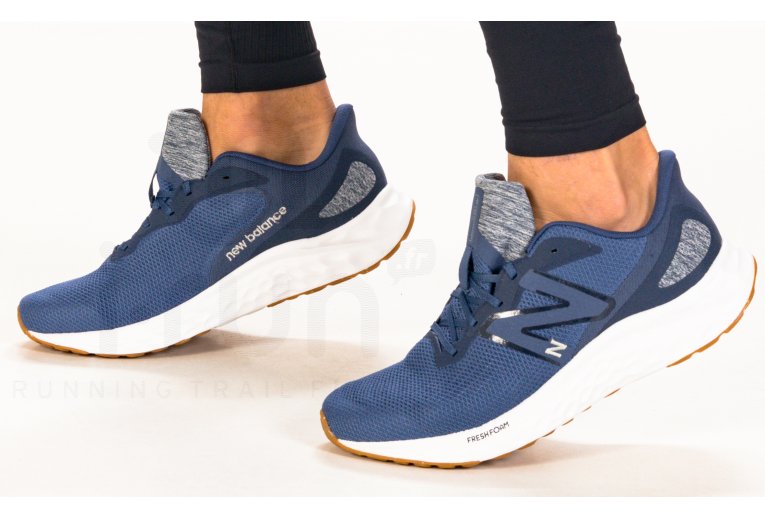 New Balance Arishi V4 M 