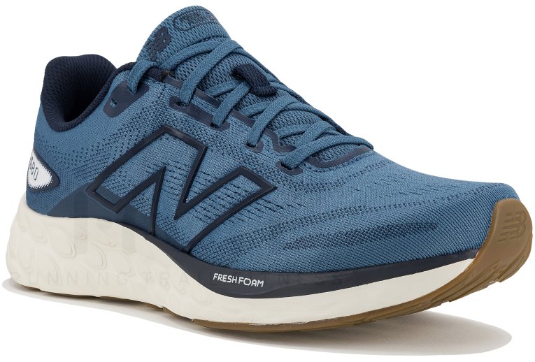 New Balance Fresh Foam 680 V8
