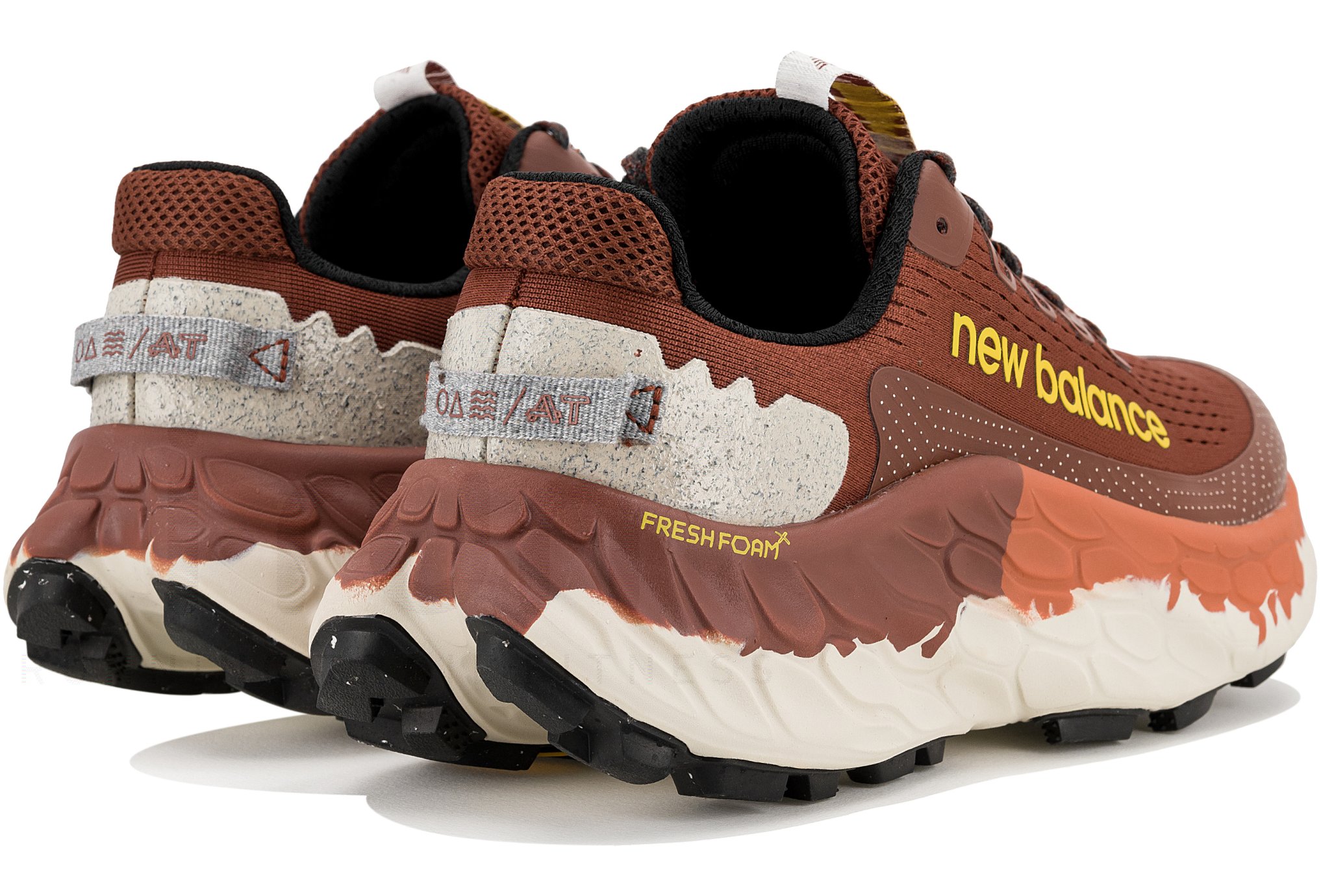 New Balance Fresh Foam X More Trail V3
