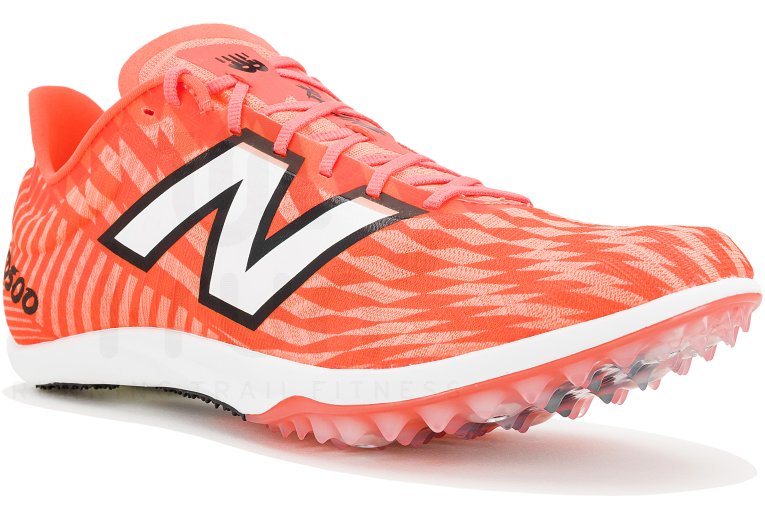 New Balance FuelCell MD500 V9
