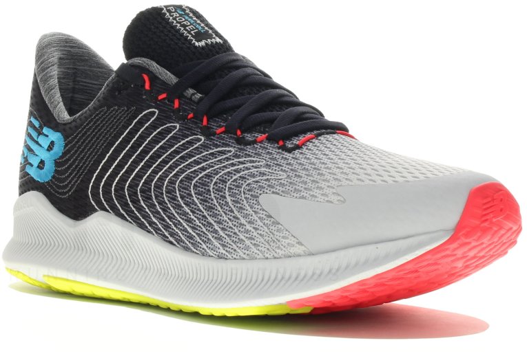 New Balance FuelCell Propel